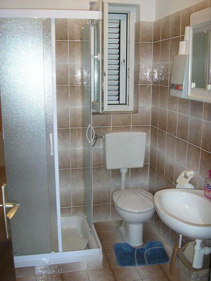 Apartmani Tariba Banjol Exterior foto